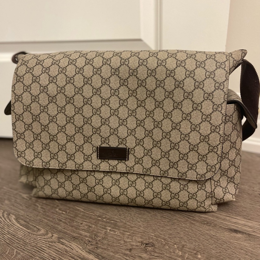 Selling New Like Used Baby authentic Gucci Bag